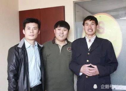 大衣哥和朱之文最新爆料,揭秘娱乐圈背后故事  第1张